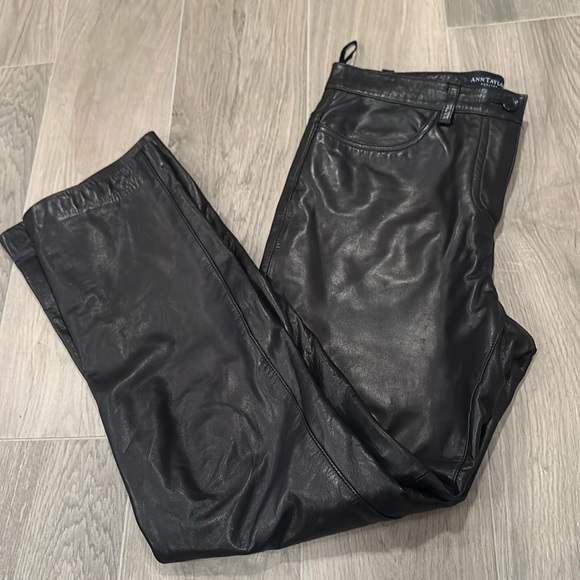 AnnTaylor Women’s Black Leather Pants Size 4P - Picture 1 of 4